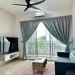Seremban - 5Pax Cozy Home